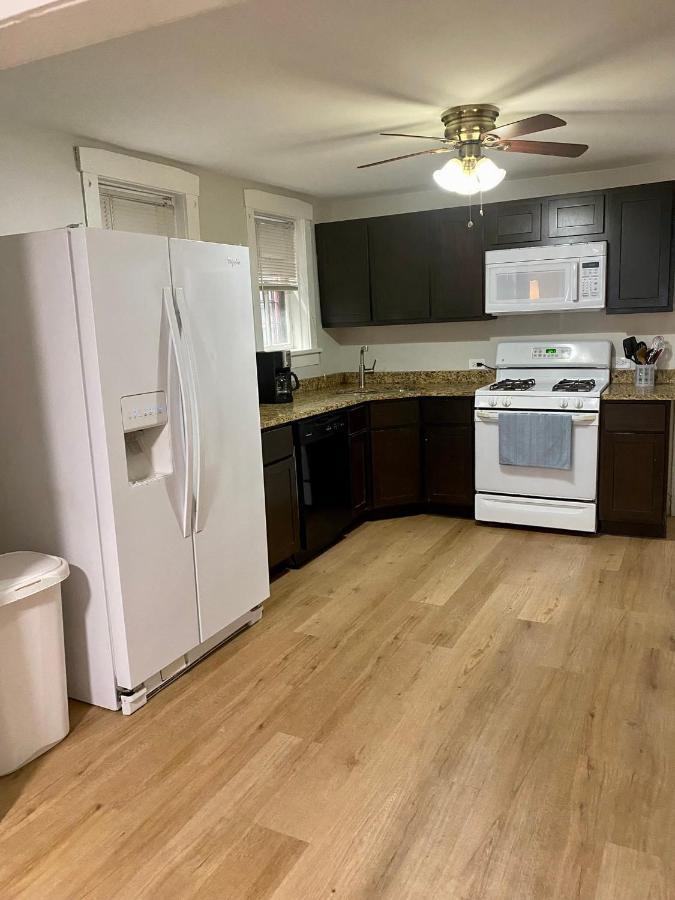 Lincoln Park Apartment With Backyard! Chicago Dış mekan fotoğraf